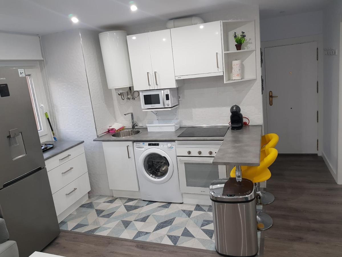 Apartamento Los Rios ซานตานเดร์ ภายนอก รูปภาพ