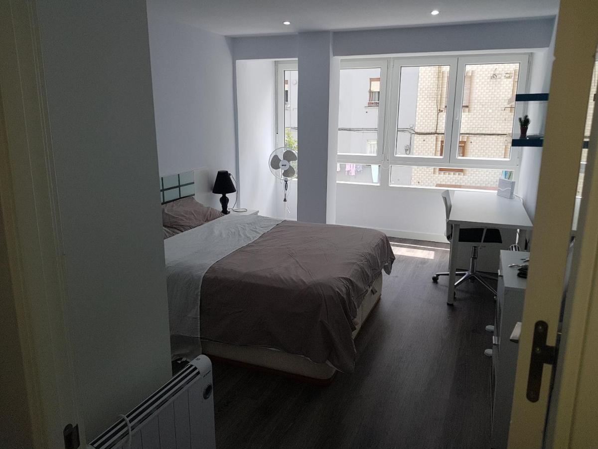 Apartamento Los Rios ซานตานเดร์ ภายนอก รูปภาพ
