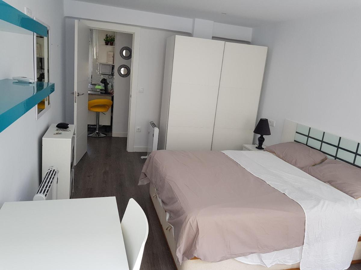 Apartamento Los Rios ซานตานเดร์ ภายนอก รูปภาพ