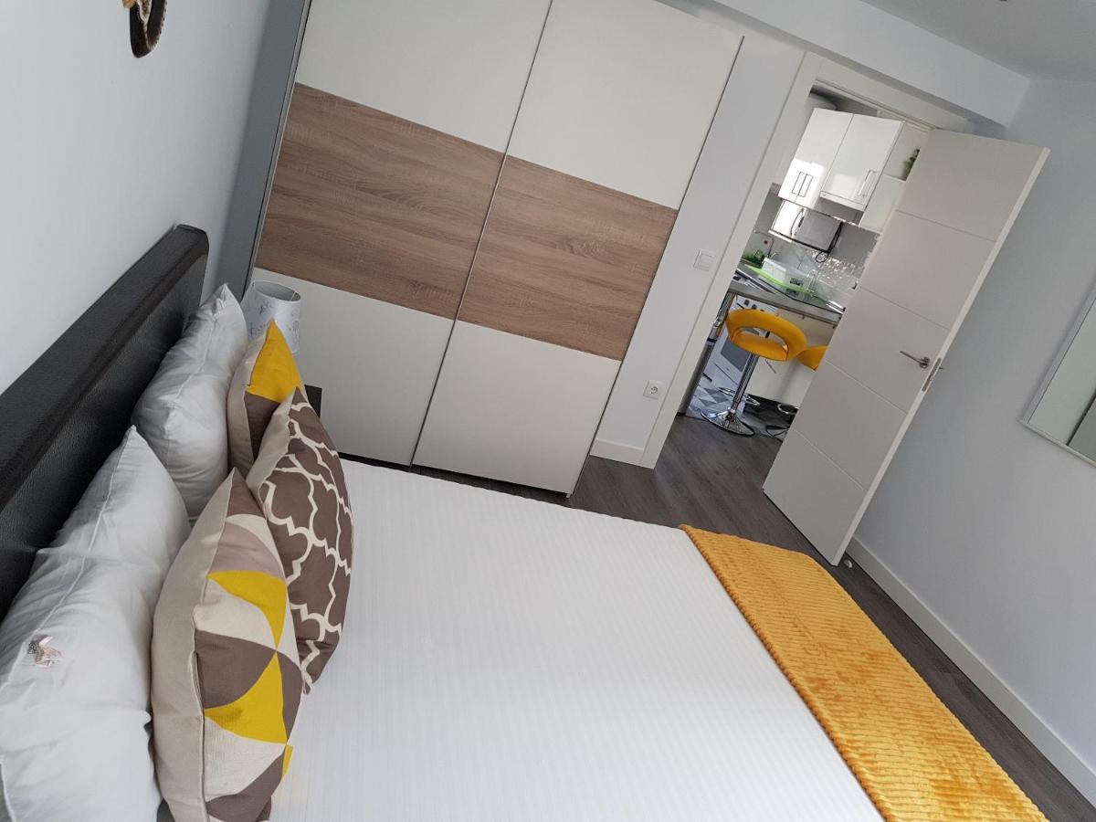 Apartamento Los Rios ซานตานเดร์ ภายนอก รูปภาพ